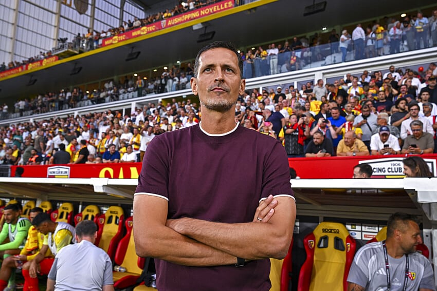 Dino Toppmöller sur le banc du RC Lens