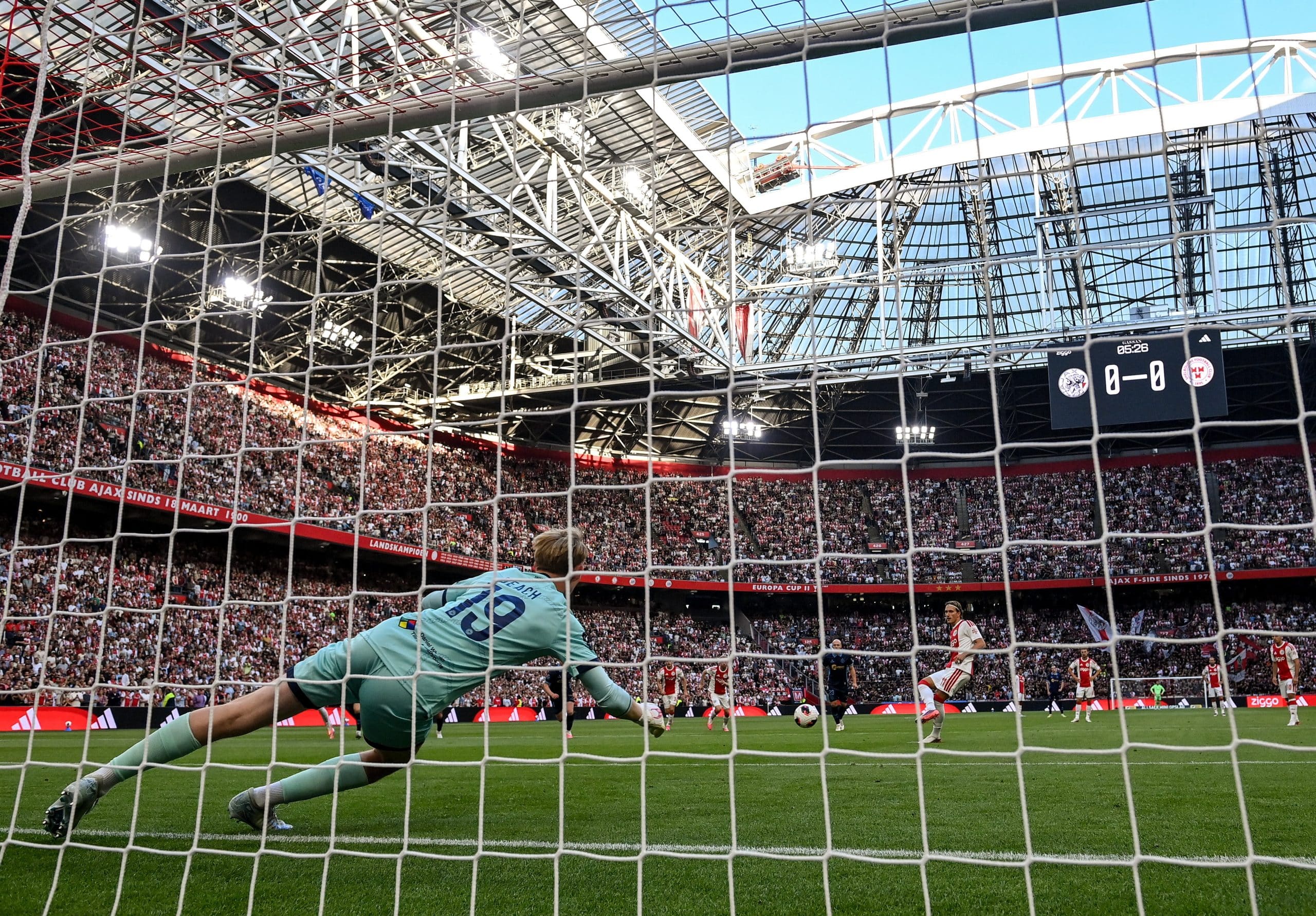 PSG Mercato : Paris pousse jusqu’à 53 M€, l’Ajax bloque encore !