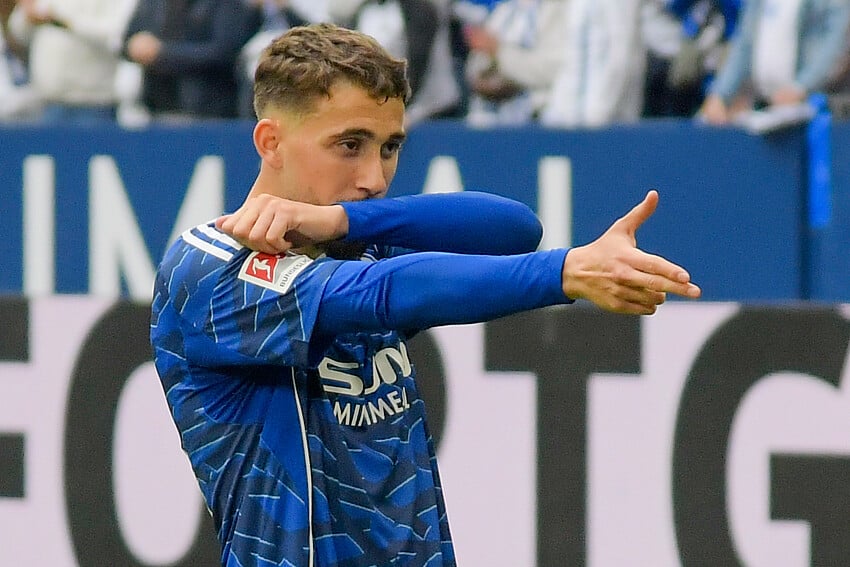 Adil Aouchiche (Schalke)