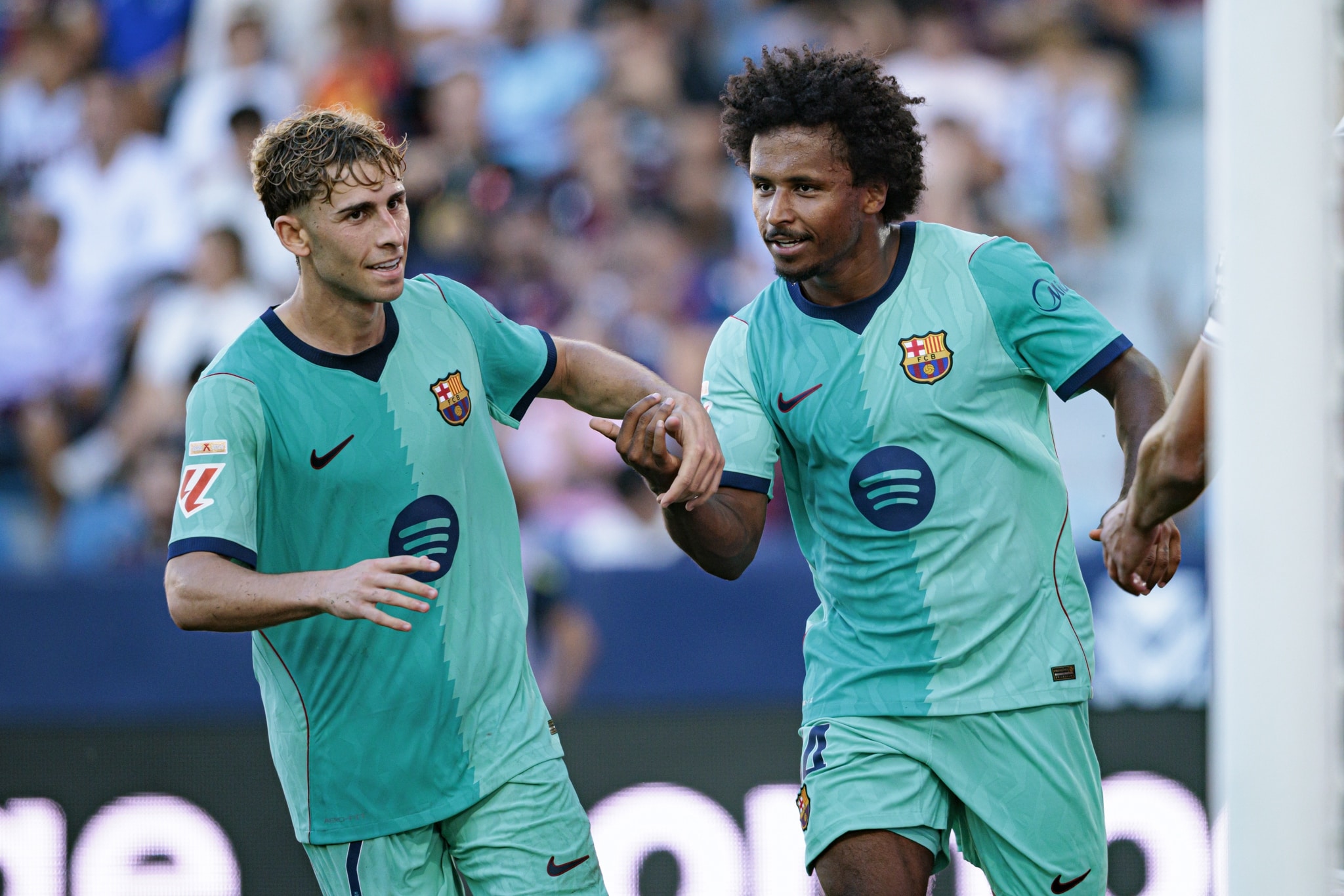 FC Barcelone : Chelsea affole le mercato avec plus de 115 M€ !