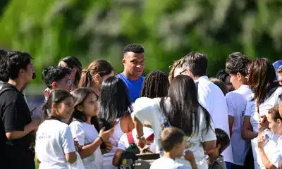 Real Madrid : grillée avec Bad Bunny, la compagne de Kylian Mbappé Ester Exposito apporte une réponse surprenante 