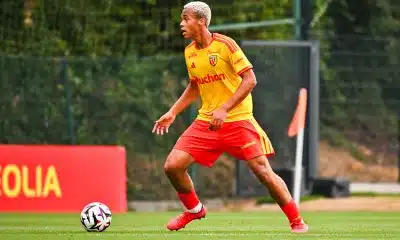 RC Lens : après Baidoo et Nawrocki, un autre défenseur central lensois s’est blessé