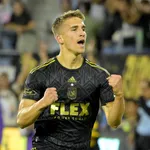 OL Mercato : bonnes nouvelles pour Cherki et Caqueret, Lopes en rade ?