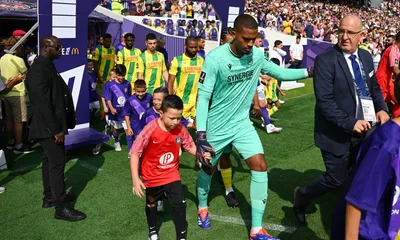 FC Nantes : Alban Lafont branche les Ultras du Toulouse FC