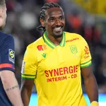 FC Nantes Mercato : les Canaris officialisent un départ et confirment pour Henrique