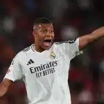 Mbappé prend un coup de pression au Real Madrid, deux recrues surprises au FC Barcelone ?