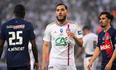 OL Mercato : le PSG n’a pas encore lâché Cherki !