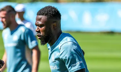OM : un ancien crack du RC Lens vole au secours de Mbemba