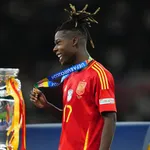 PSG Mercato : le dossier Jadon Sancho éclipsé par Nico Williams