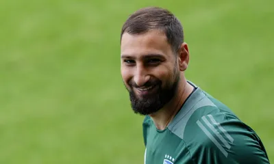 PSG Mercato : un ennemi du Qatar veut Donnarumma
