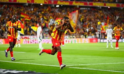 RC Lens : à dix, et dans la douleur, les Sang et Or s&rsquo;offrent le Panathinaïkos