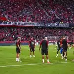PSG : après Lens, les supporters du Stade Rennais chargent Paris avec une banderole assassine !