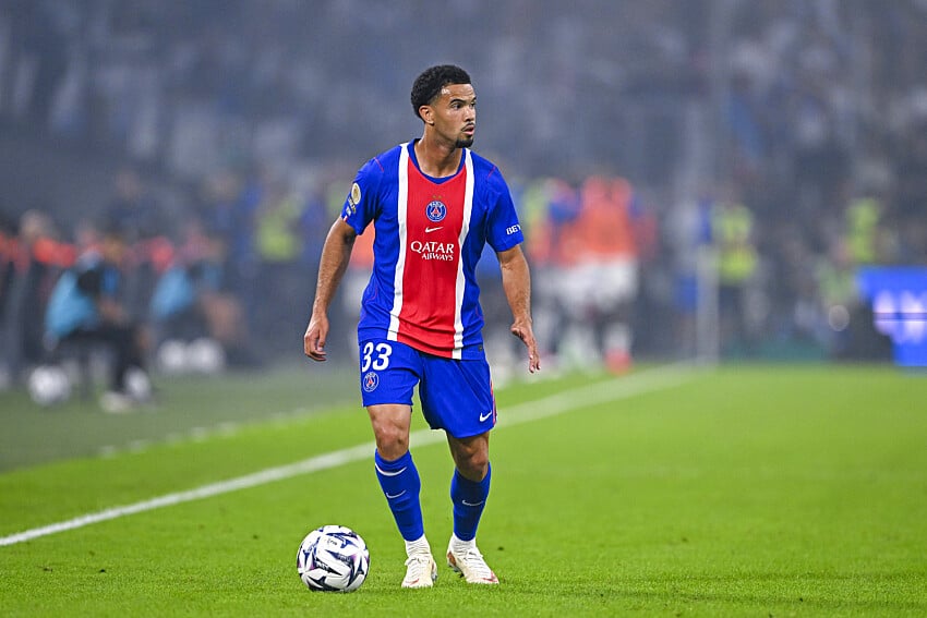 Warren Zaïre-Emery lors d'OM - PSG