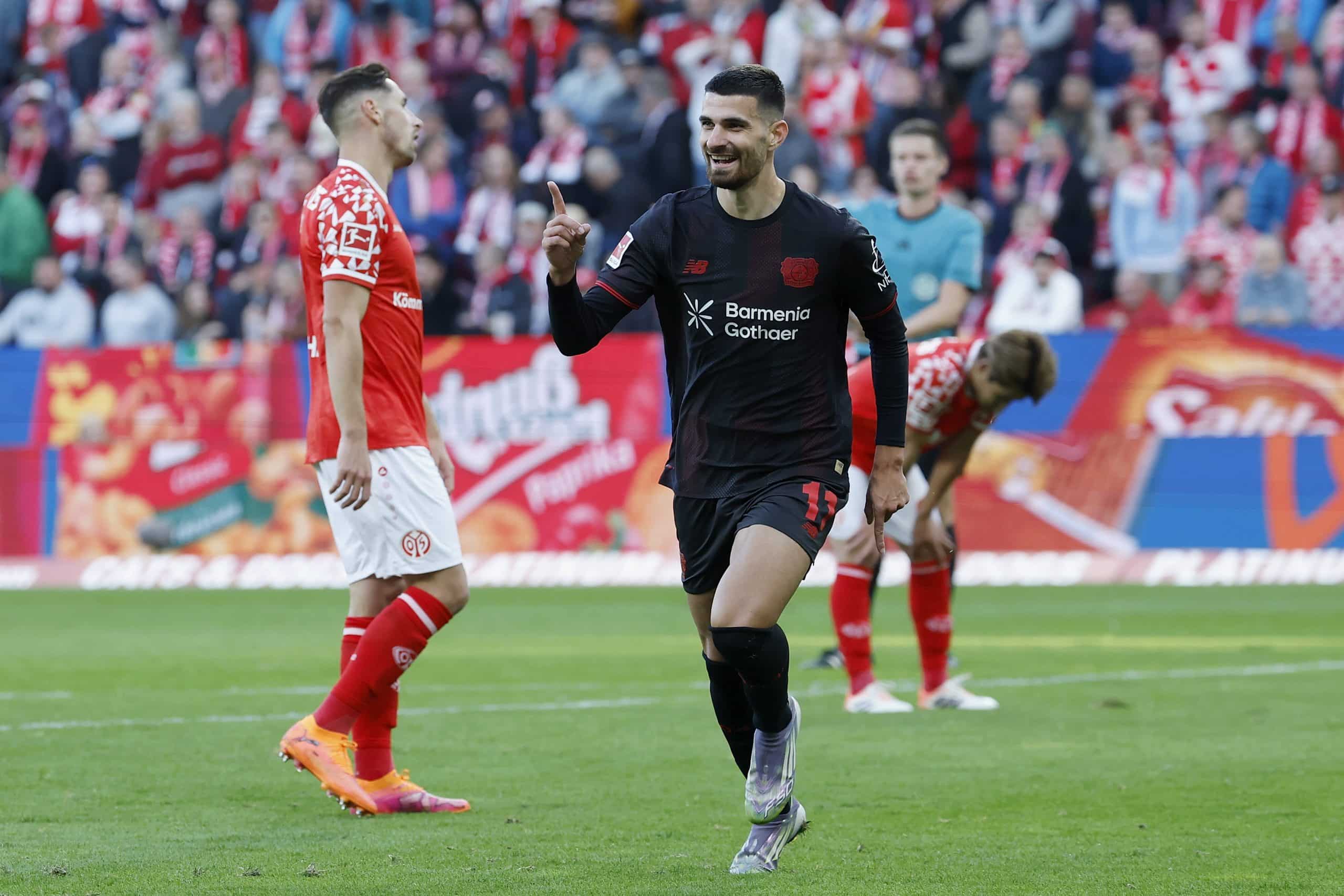 Martin Terrier sous le maillot du Bayer Leverkusen