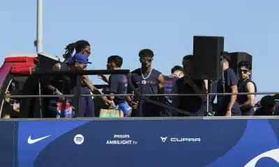 FC Barcelone : Yamal déclenche un mini-scandale en pleine fête du titre, Flick lui répond cash