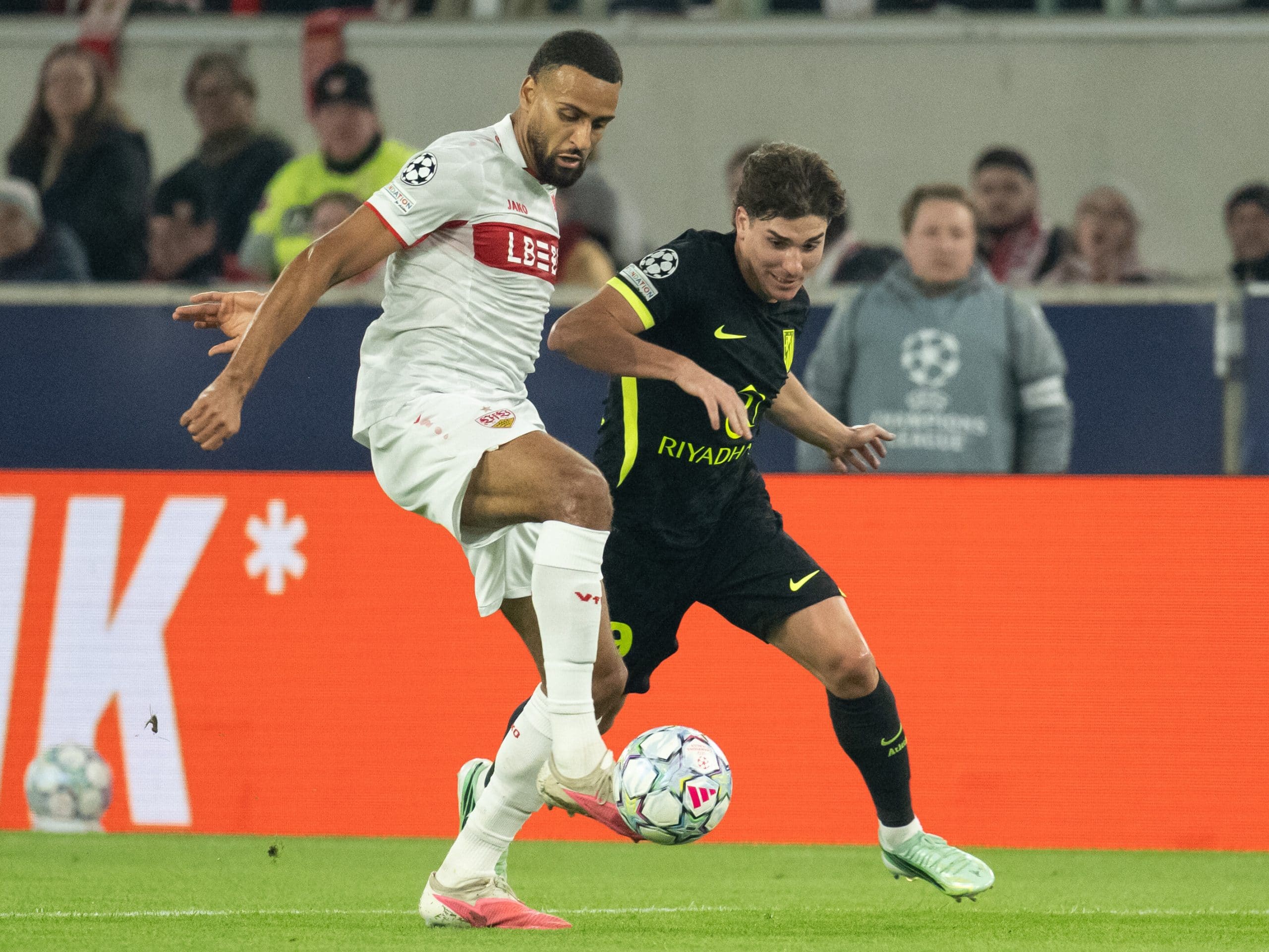 FC Barcelone : un rival change de cible, le boulevard se dessine