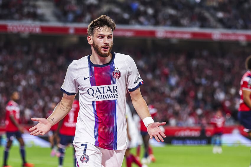 Khvicha Kvaratskhelia (PSG)