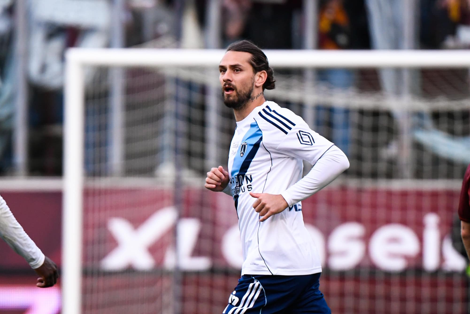 Vincent Marchetti sous le maillot du Paris FC
