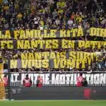 FC Nantes – OM : la Brigade Loire s&rsquo;attaque aux Kita avec une banderole et des chants chocs