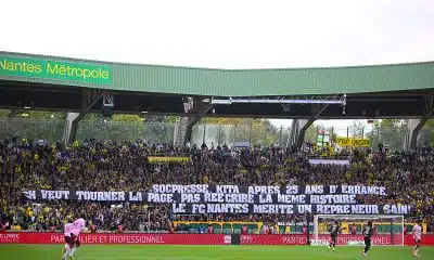 FC Nantes – Reims : les banderoles cinglantes de la Brigade Loire contre les Kita et Paulo Tavares