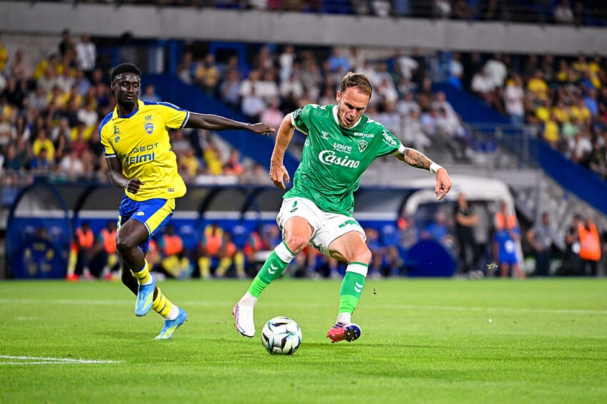 Irvin Cardona (ASSE)