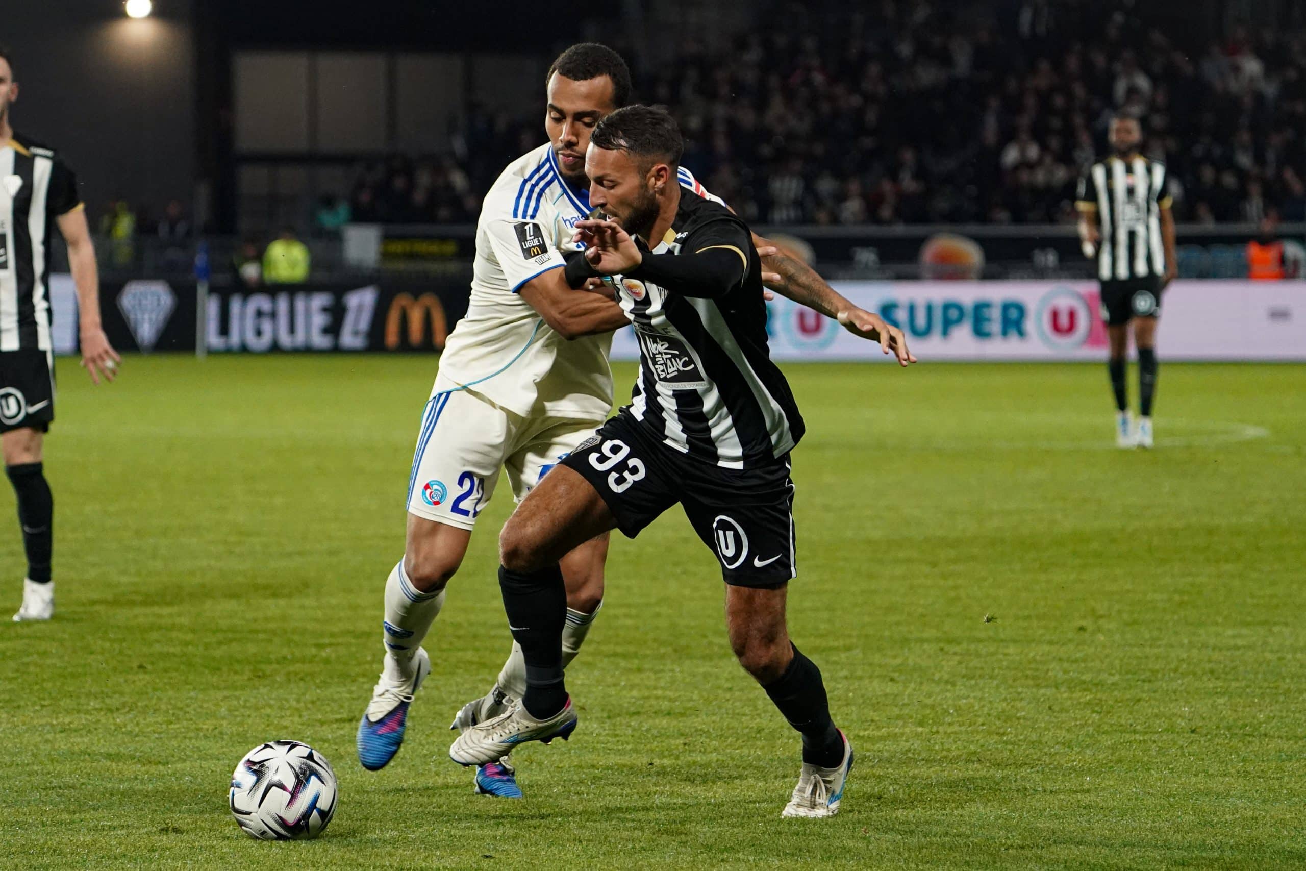 PSG Mercato : Paris laisse filer 3 M€ dans un rebondissement de dernière minute !