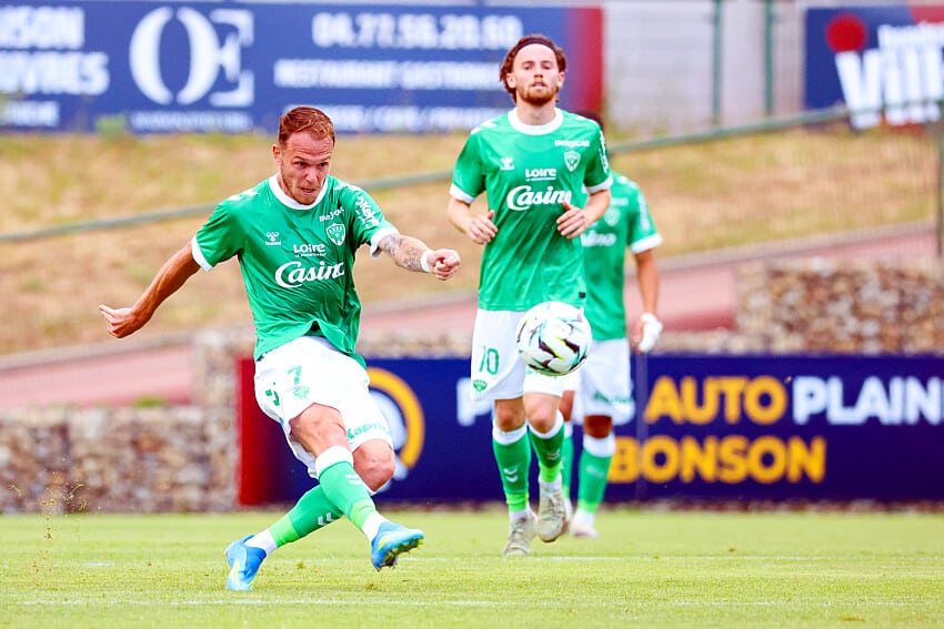 Irvin Cardona (ASSE)