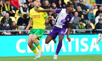 FC Nantes : Abline s&rsquo;affiche et se fait reprendre de volée par les supporters ! 