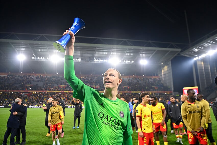 Matvey Safonov (PSG)