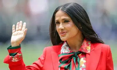 Stade Rennais : à 60 ans, Salma Hayek enlève le haut et le bas ! 