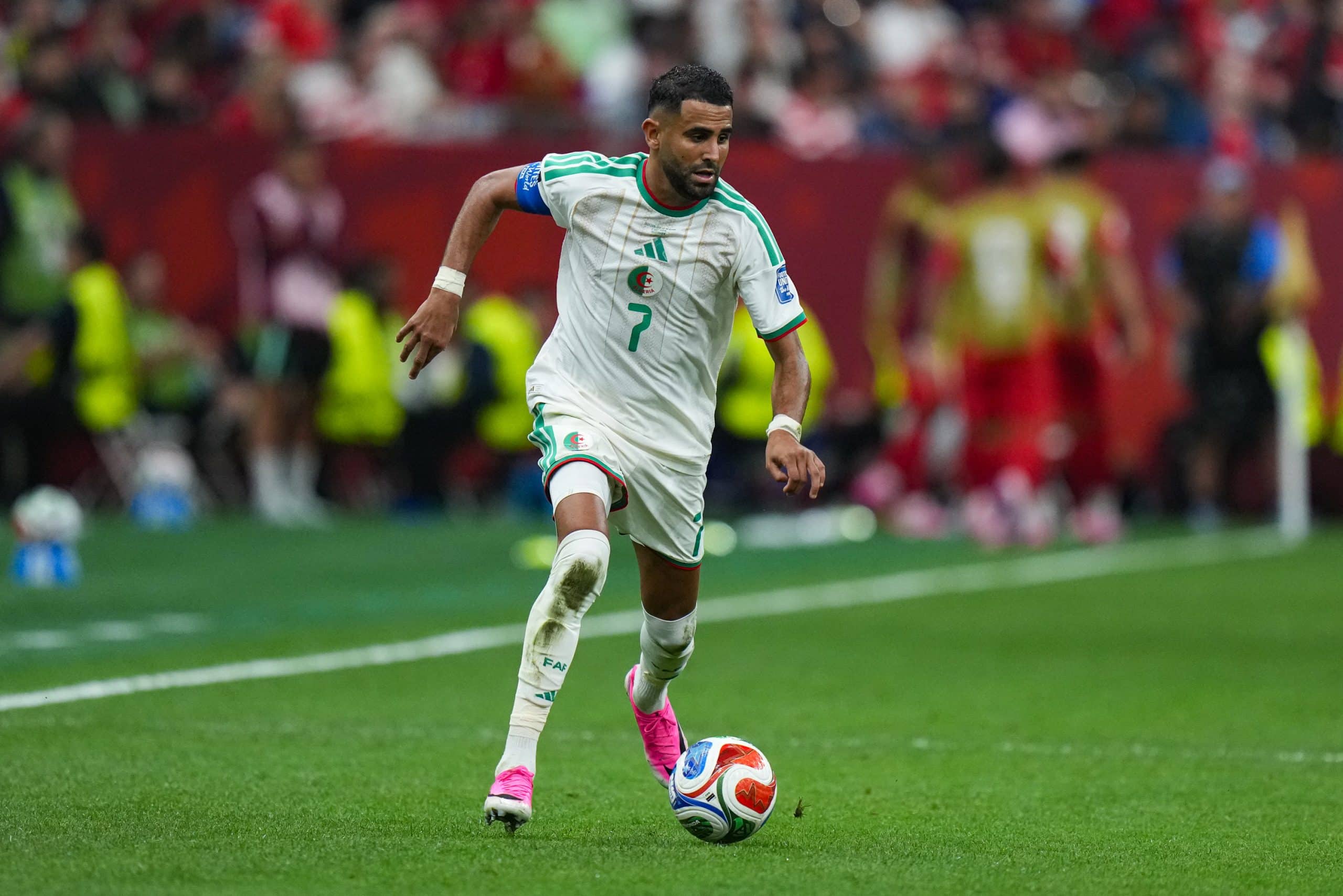 Riyad Mahrez avec la sélection algérienne