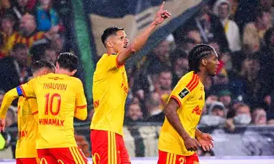 RC Lens – OL (2-1) : première victoire pour Cahuzac, les notes des Sang et Or