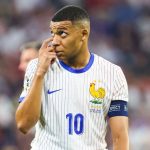 Kluivert (Nice) évoque ses échecs, Bordeaux a tenté un Conceiçà£o, Rybolovlev en sursis, Naples sur un Clermontois