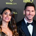 PSG : Antonella Roccuzzo en admiration devant les courbes de madame Sergio Ramos