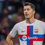 A la pause, le FC Barcelone est mené à Pampelune et Lewandowski a été expulsé !