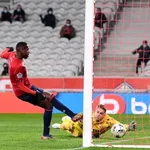 A la pause, le LOSC déroule, le RC Strasbourg mène à  Clermont