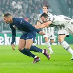 A la pause, le PSG est tenu en échec par la Juventus mais est 1er de son groupe