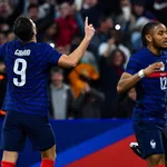 Amical : les Bleus bousculés par la Côte d’Ivoire à  la pause, Giroud soigne son retour