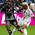 Angers – OL : les Gones mènent contre le cours du jeu