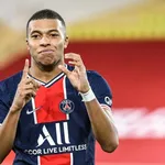 AS Monaco &ndash; PSG (3-2) : Mbappé a perdu ses nerfs face à  Turpin après le but refusé à  Kean