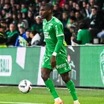 ASSE : annoncé pris en grippe par le vestiaire des Verts, Nkounkou réagit !