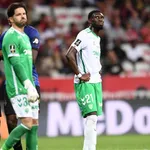 ASSE : des supporters insultent Dall’Oglio et ses joueurs après l’humiliation à  Nice
