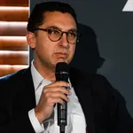 ASSE, FC Nantes, RC Lens, LOSC, OM, OL, PSG : une L1 à  18 clubs, Canal+ met la pression