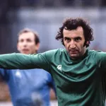 ASSE : l’hommage des ultras verts à  Gérard Farison