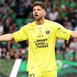 ASSE : Larsonneur fait un premier geste totalement inattendu avec Dall'Oglio