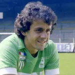 ASSE : le nouveau maillot des Verts a fuité, il va plaire aux nostalgiques des années Platini !