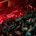 ASSE : les Ultras mettent le feu devant Geoffroy-Guichard avant Reims (vidéo)