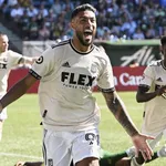 ASSE – Mercato : Denis Bouanga pense encore aux Verts