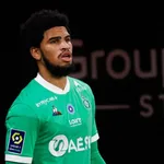 ASSE : Un milieu est plébiscité pour jouer aux côtés d’Yvan Neyou