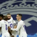 Benzema et le Real Madrid rois du monde, grosse frayeur au FC Barcelone